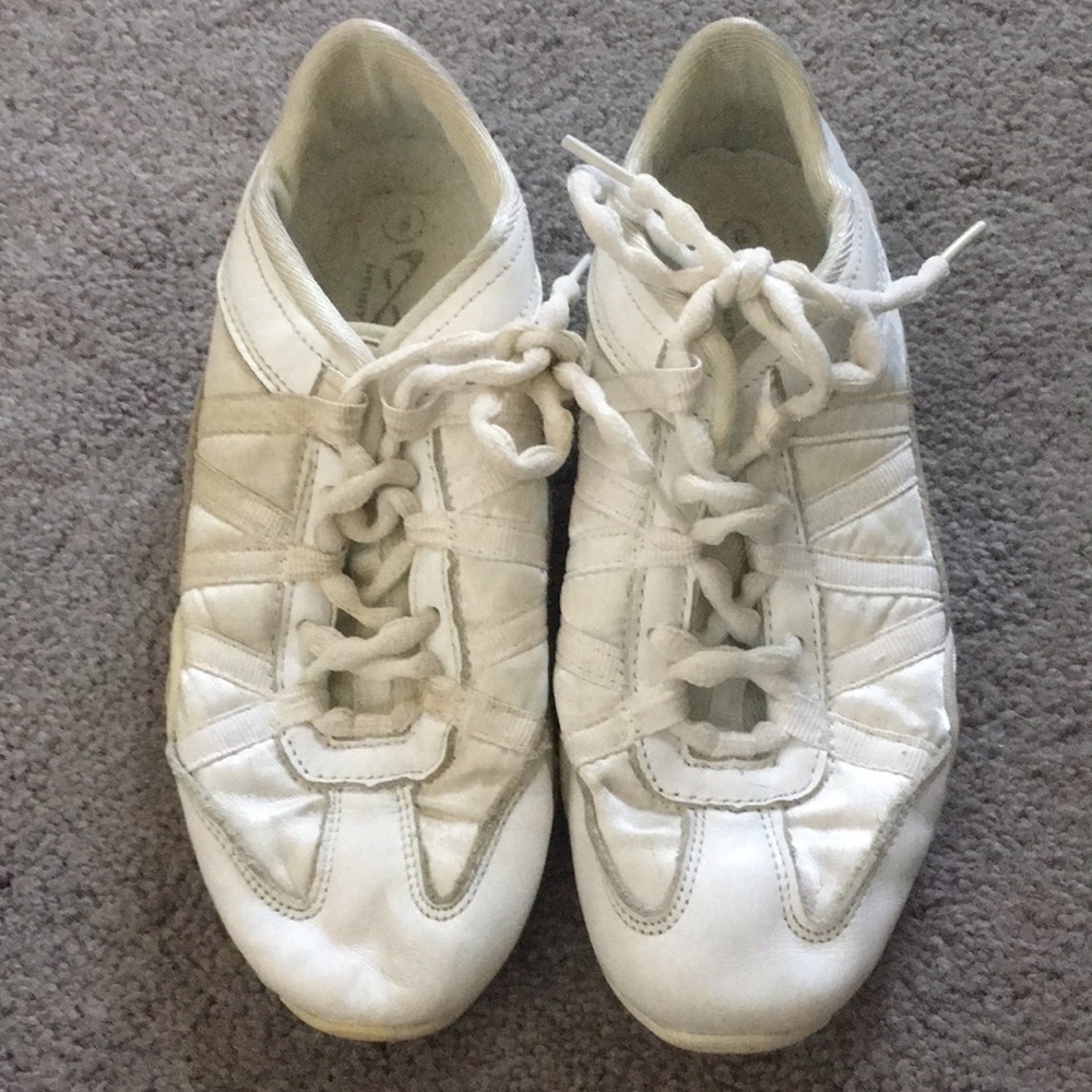 NFINITY Cheerleading Shoes! 🎉